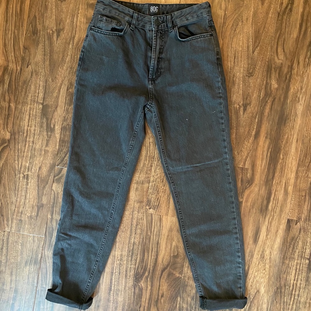 BDG MOM JEANS BLACK